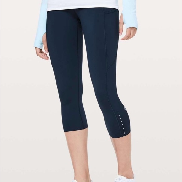 Lululemon Fast & Free Crop 19” NuLux - Picture 1 of 12